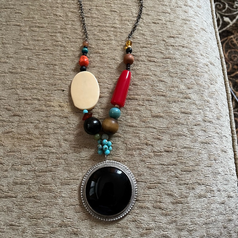 Statement necklace